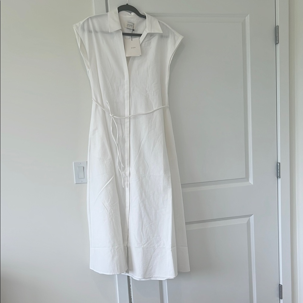 DISSH White Sleeveless Midi Dress with Notched Collar